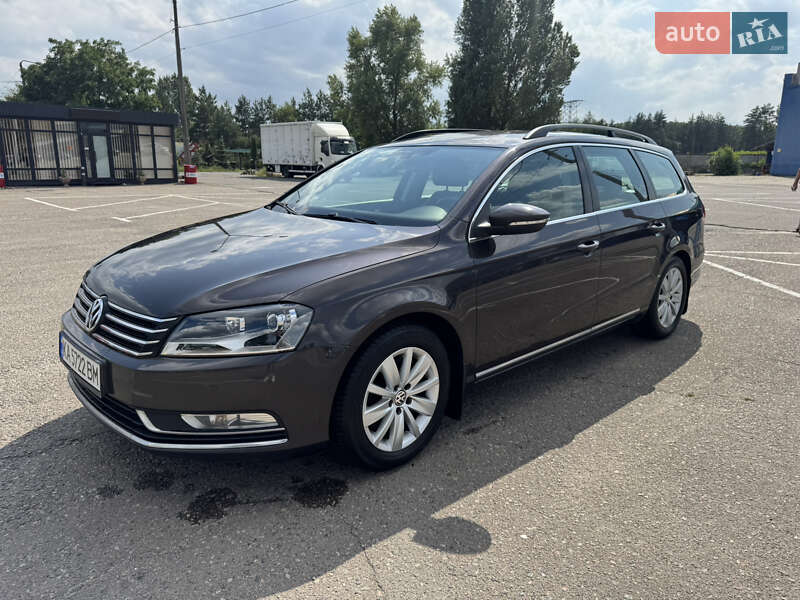 Універсал Volkswagen Passat 2011 в Києві