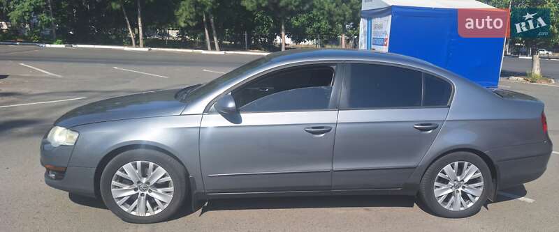 Седан Volkswagen Passat 2008 в Одессе
