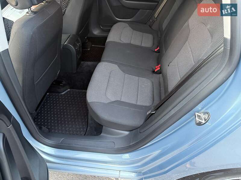 Универсал Volkswagen Passat 2012 в Днепре