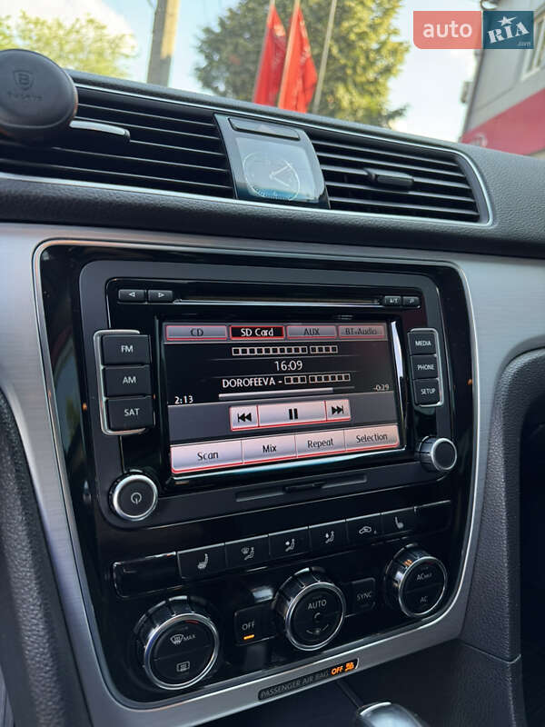 Седан Volkswagen Passat 2011 в Запорожье