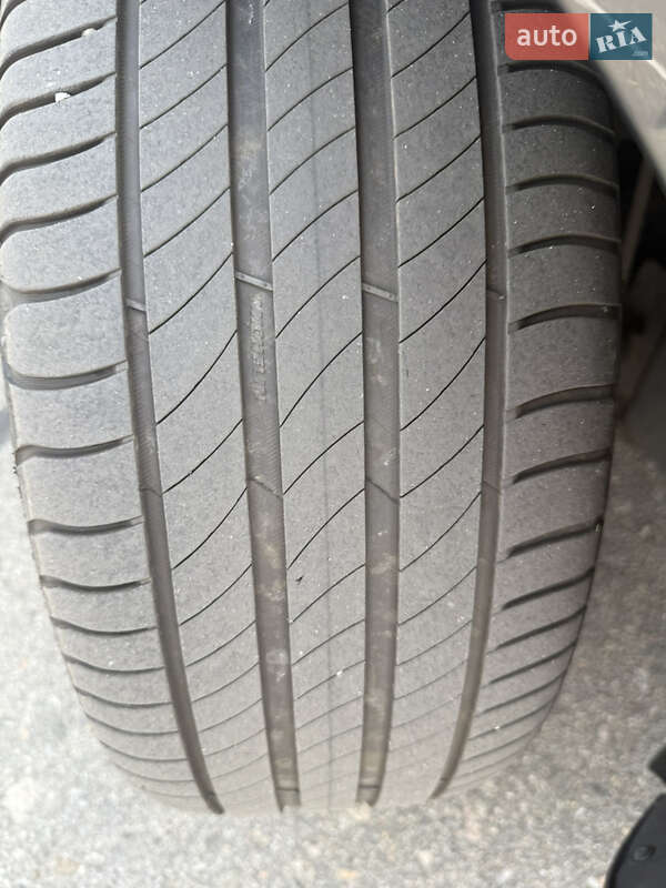 Седан Volkswagen Passat 2008 в Києві