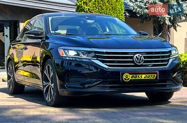 Седан Volkswagen Passat 2020 в Львові