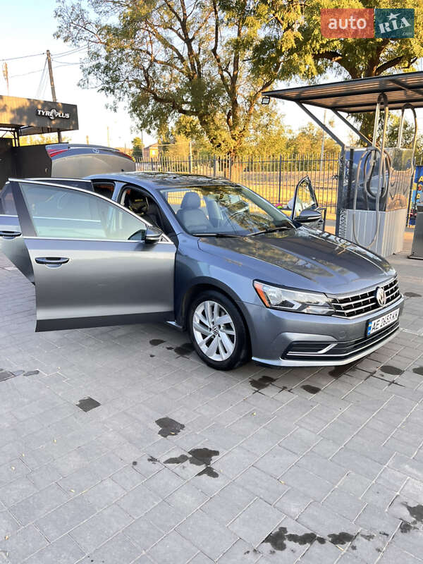 Седан Volkswagen Passat 2018 в Кривому Розі