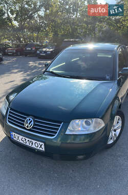 Седан Volkswagen Passat 2001 в Харкові