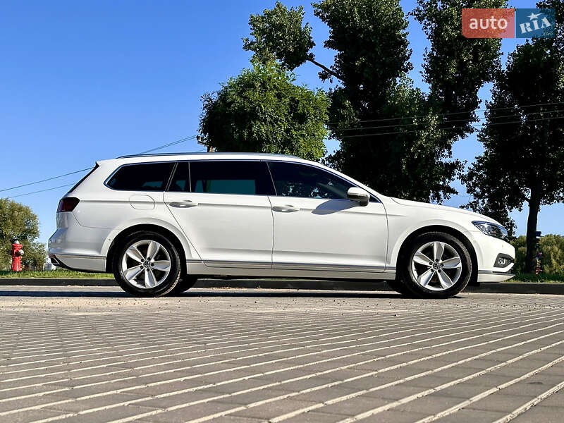 Универсал Volkswagen Passat 2021 в Умани фото 25 Универсал Volkswagen Passat 2021 в Умани