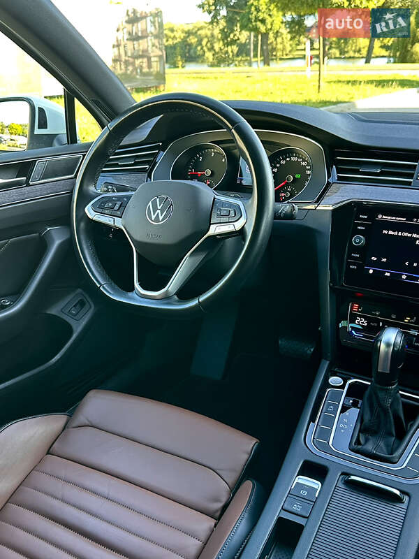 Универсал Volkswagen Passat 2021 в Умани фото 44 Универсал Volkswagen Passat 2021 в Умани