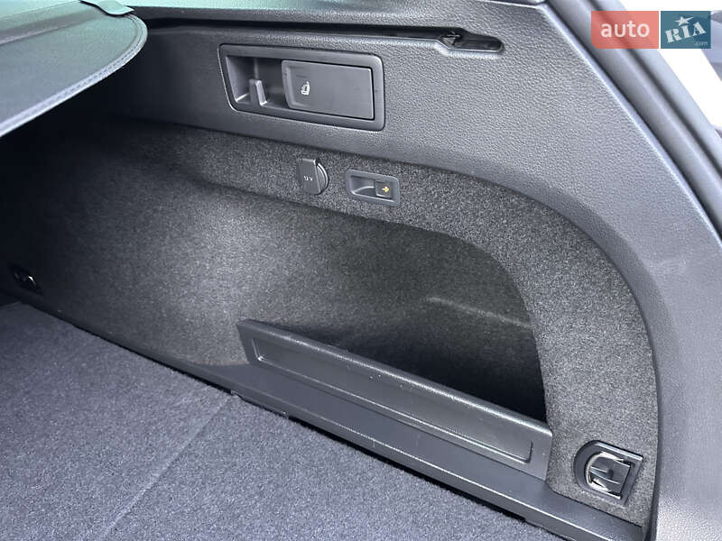 Универсал Volkswagen Passat 2021 в Умани фото 57 Универсал Volkswagen Passat 2021 в Умани