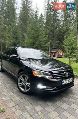 Седан Volkswagen Passat 2014 в Ивано-Франковске