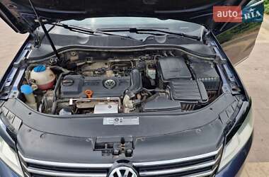 Седан Volkswagen Passat 2010 в Калуше