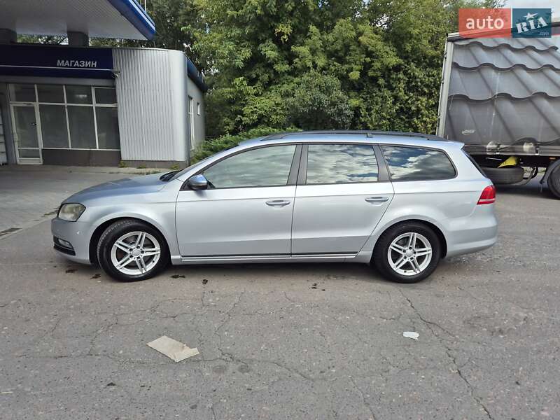 Универсал Volkswagen Passat 2012 в Львове