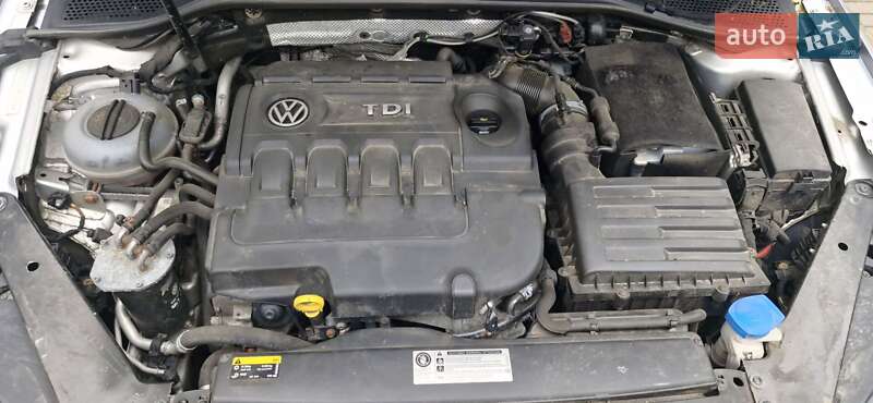 Универсал Volkswagen Passat 2015 в Луцке