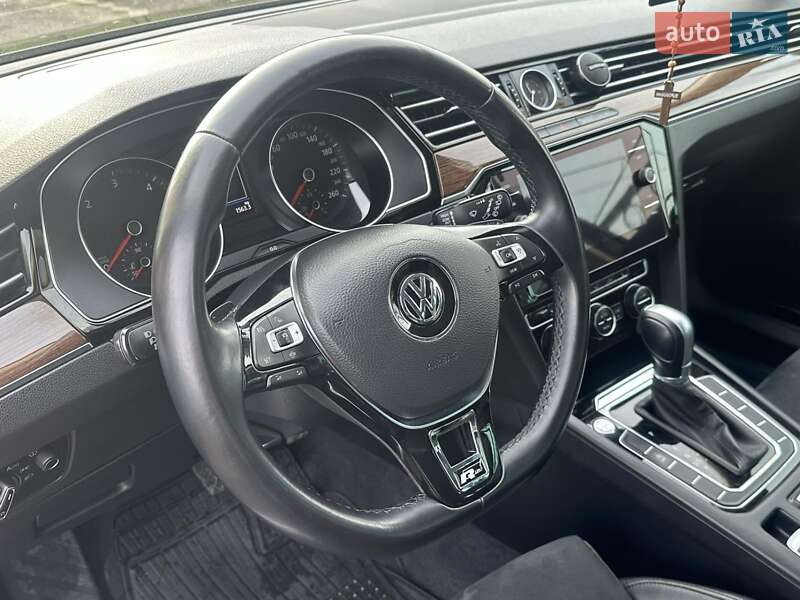 Универсал Volkswagen Passat 2018 в Одессе фото 2 Универсал Volkswagen Passat 2018 в Одессе
