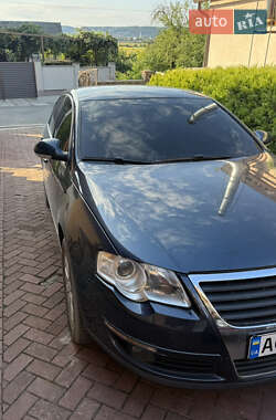 Седан Volkswagen Passat 2008 в Иршаве