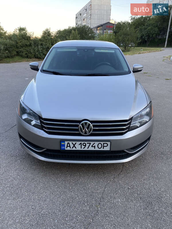 Седан Volkswagen Passat 2013 в Киеве