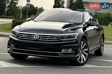 Седан Volkswagen Passat 2018 в Києві