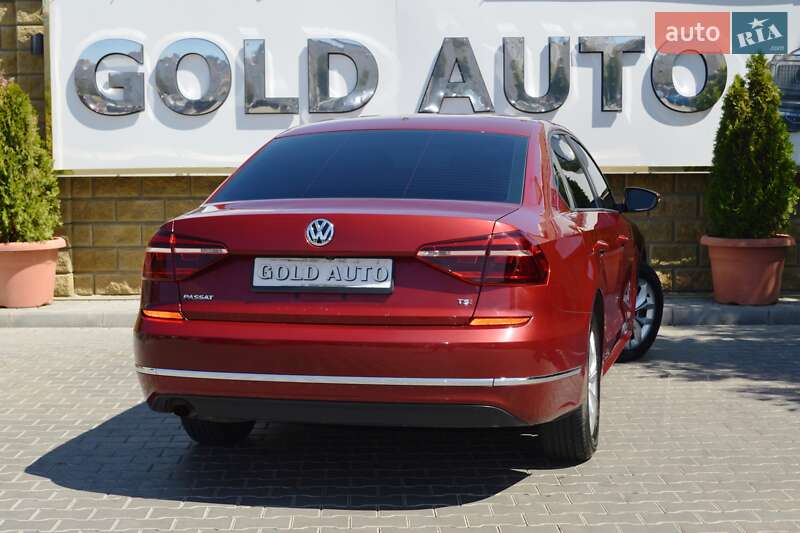 Седан Volkswagen Passat 2018 в Одессе