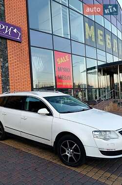 Універсал Volkswagen Passat 2009 в Києві