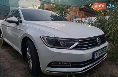 Седан Volkswagen Passat 2015 в Черкассах