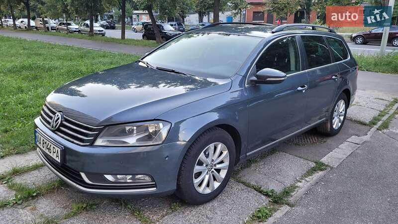 Универсал Volkswagen Passat 2011 в Киеве