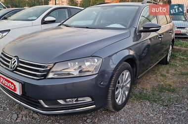 Універсал Volkswagen Passat 2012 в Рівному