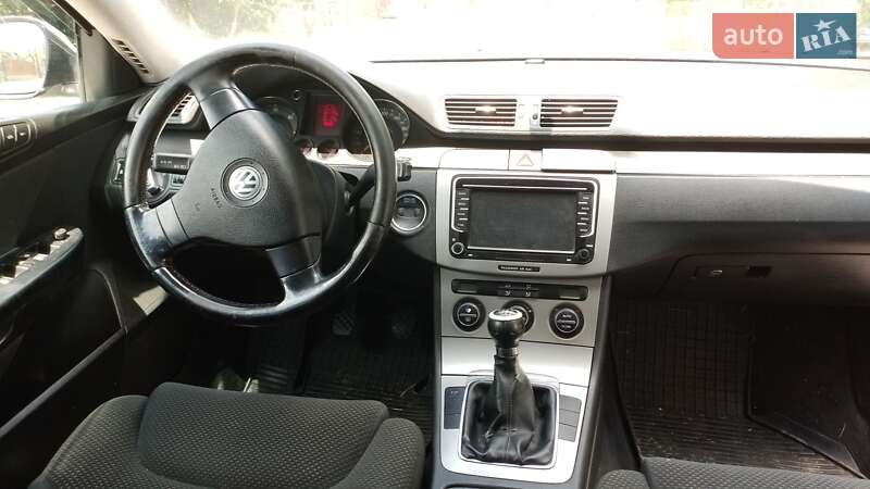 Універсал Volkswagen Passat 2006 в Мукачевому