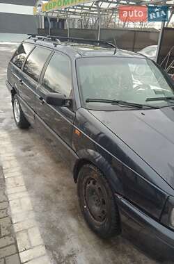 Універсал Volkswagen Passat 1991 в Чернівцях