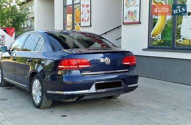 Седан Volkswagen Passat 2010 в Рожнятові