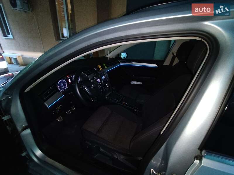 Універсал Volkswagen Passat 2015 в Краснограді