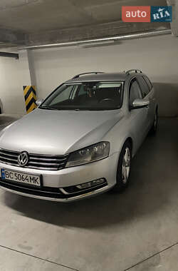 Універсал Volkswagen Passat 2011 в Львові