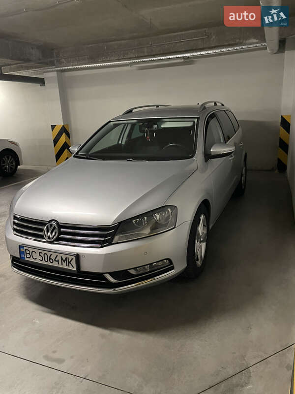 Volkswagen Passat 2011