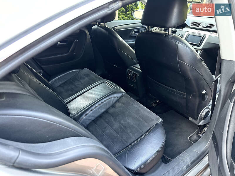 Купе Volkswagen Passat 2009 в Виннице