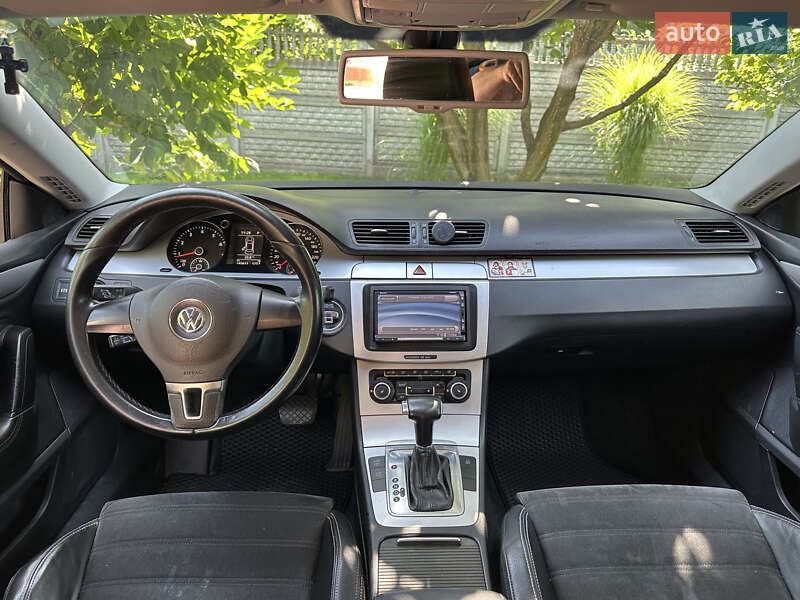 Купе Volkswagen Passat 2009 в Виннице