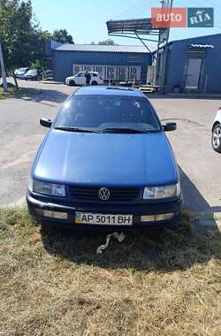Седан Volkswagen Passat 1995 в Нетешине