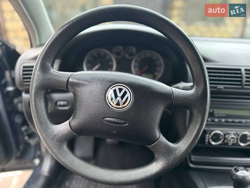 Седан Volkswagen Passat 2001 в Вінниці