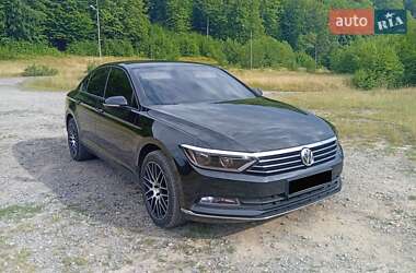 Седан Volkswagen Passat 2015 в Сваляві