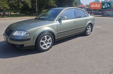 Седан Volkswagen Passat 2003 в Кременчуці