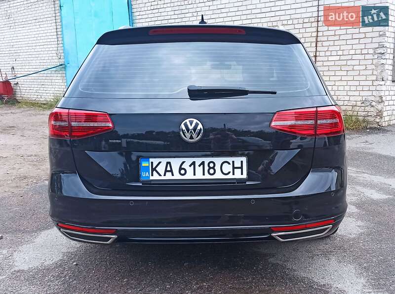 Универсал Volkswagen Passat 2016 в Киеве