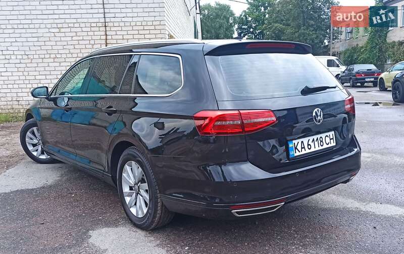Универсал Volkswagen Passat 2016 в Киеве