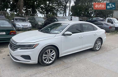 Седан Volkswagen Passat 2020 в Одессе