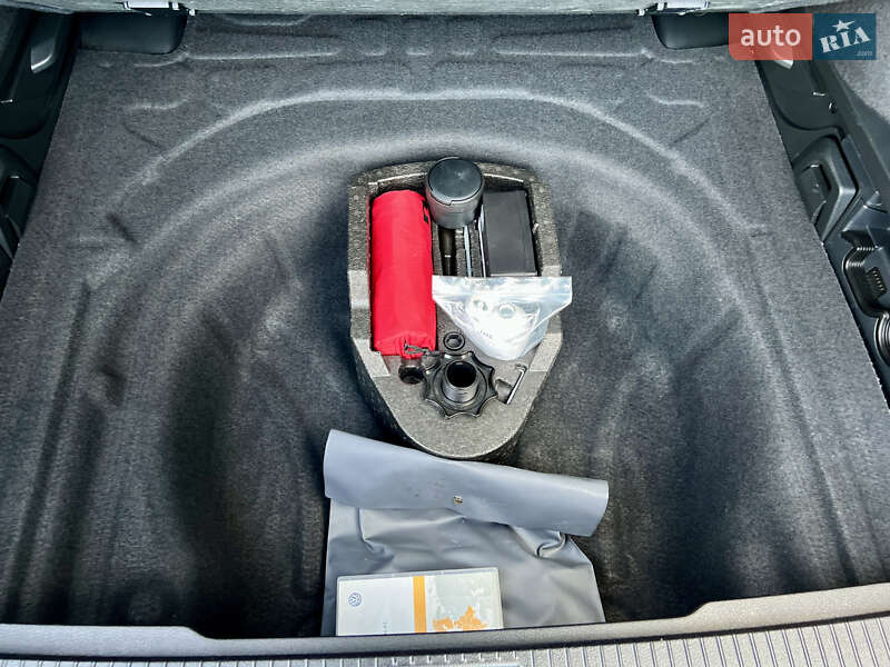 Универсал Volkswagen Passat 2018 в Дрогобыче