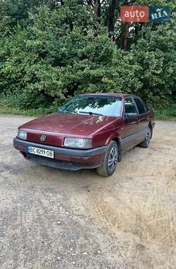 Седан Volkswagen Passat 1992 в Львові