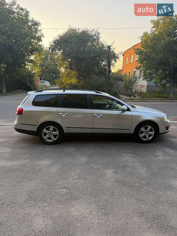 Універсал Volkswagen Passat 2006 в Гайвороні