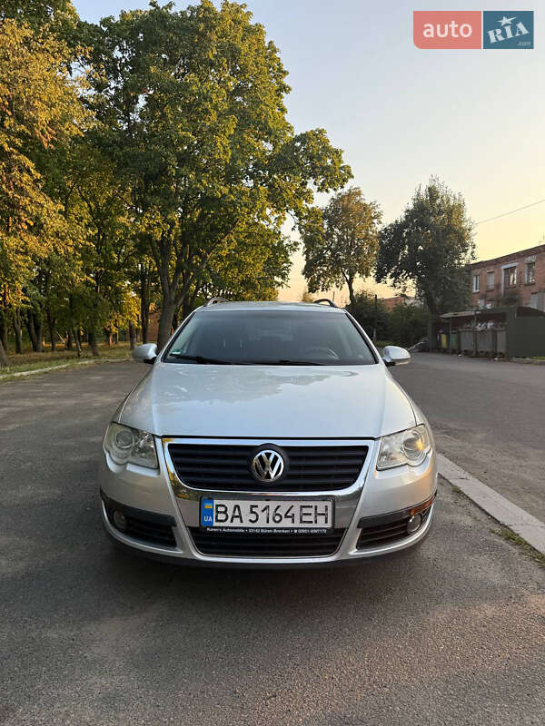 Універсал Volkswagen Passat 2006 в Гайвороні