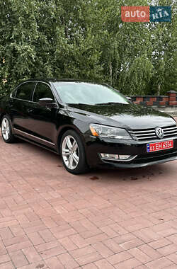 Седан Volkswagen Passat 2013 в Ровно