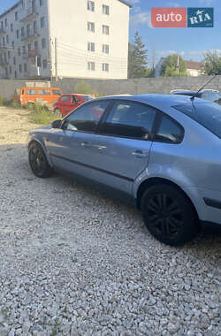 Седан Volkswagen Passat 1997 в Кременце
