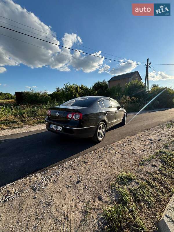 Седан Volkswagen Passat 2008 в Кропивницком