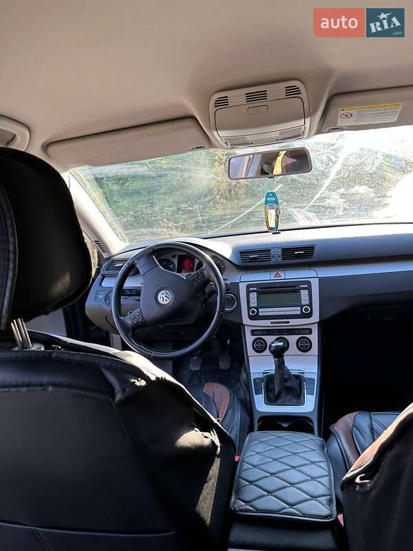 Седан Volkswagen Passat 2008 в Кропивницком