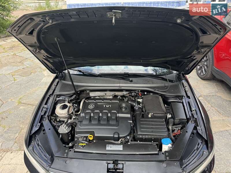 Универсал Volkswagen Passat 2015 в Житомире фото 21 Универсал Volkswagen Passat 2015 в Житомире