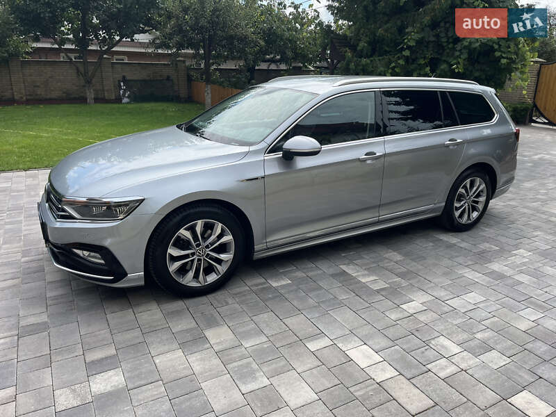 Универсал Volkswagen Passat 2021 в Житомире