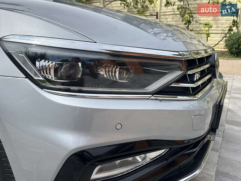 Универсал Volkswagen Passat 2021 в Житомире